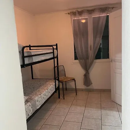 Via Garibaldi 32